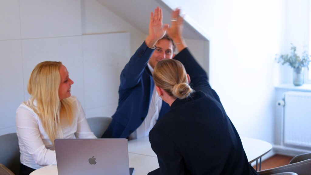 Custom link building strategy